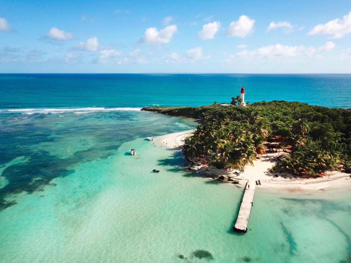Appartement vue mer et montagne à 50m de la plage Le Gosier  Extérieur photo